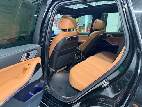 Used 2024 BMW X5 M60i image 28