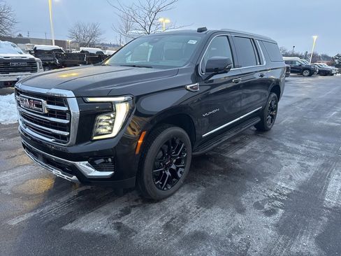 New 2026 GMC Yukon XL Elevation w/ Elevation Premium Package image 3
