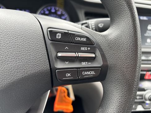 Used 2020 Hyundai Elantra SEL FWD image 23