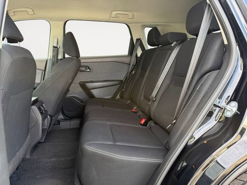 Used 2023 Nissan Rogue S AWD/4WD image 13