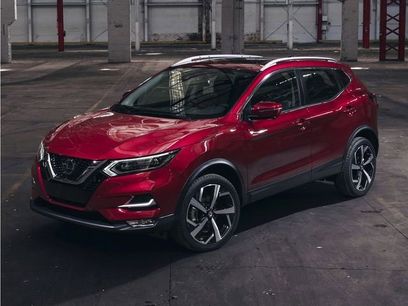 Certified 2022 Nissan Rogue Sport SV w/ Technology Package