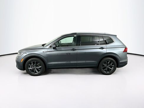 Used 2023 Volkswagen Tiguan SE FWD image 4