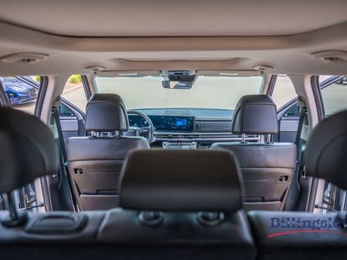Certified 2024 Hyundai Santa Fe Limited FWD image 16