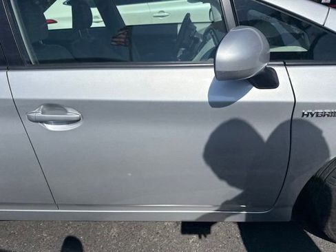 Used 2010 Toyota Prius Five FWD image 5