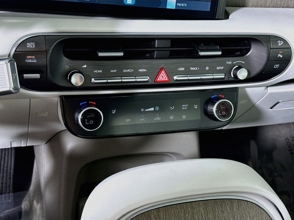 Certified 2026 Hyundai Palisade SEL AWD/4WD image 10