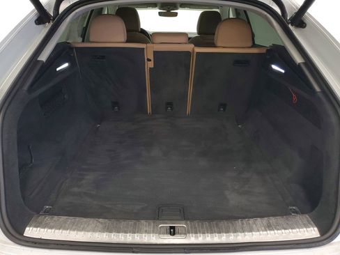 Used 2019 Audi Q8 Premium w/ Convenience Package image 24