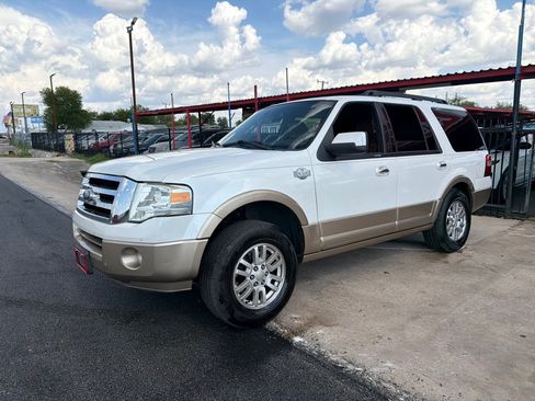 Used 2012 Ford Expedition King Ranch RWD image 2
