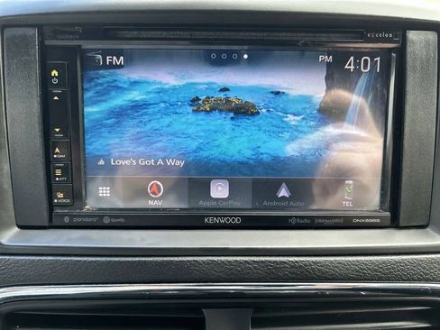 Used 2018 Dodge Grand Caravan SXT FWD image 19