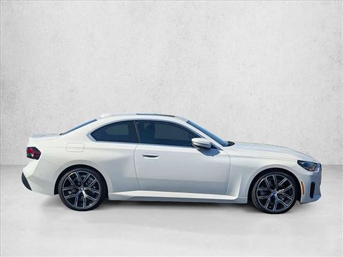 Certified 2022 BMW 230i Coupe w/ Convenience Package RWD image 4