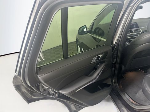 Used 2023 BMW X5 xDrive40i w/ Premium Package image 27