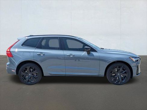 Used 2024 Volvo XC60 T8 Ultimate w/ Climate Package AWD/4WD image 6