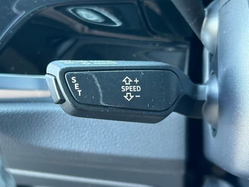 Used 2022 Audi Q3 2.0T Premium w/ Convenience Package image 22