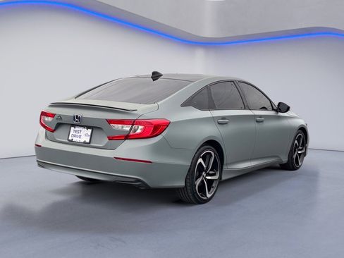 Used 2022 Honda Accord Sport image 10