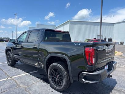 New 2026 GMC Sierra 1500 Pro w/ Graphite Edition