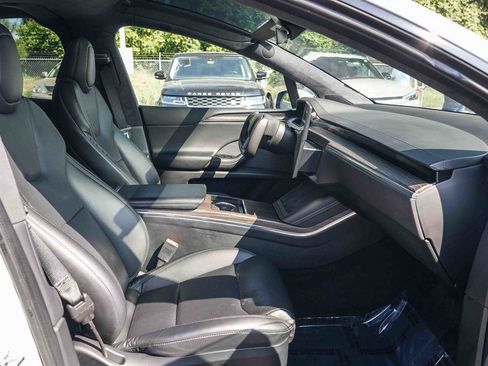 Used 2023 Tesla Model X AWD/4WD image 16