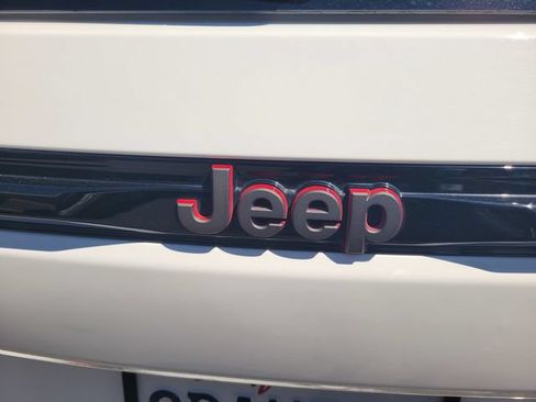 Used 2022 Jeep Grand Cherokee Trailhawk w/ ADV Protech Group II AWD/4WD image 7