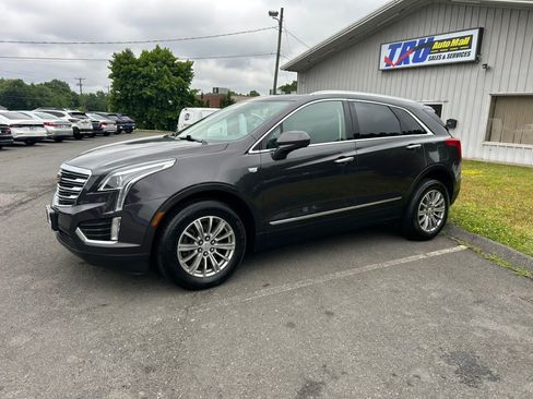 Used 2018 Cadillac XT5 Luxury w/ Driver Awareness Package AWD/4WD image 2
