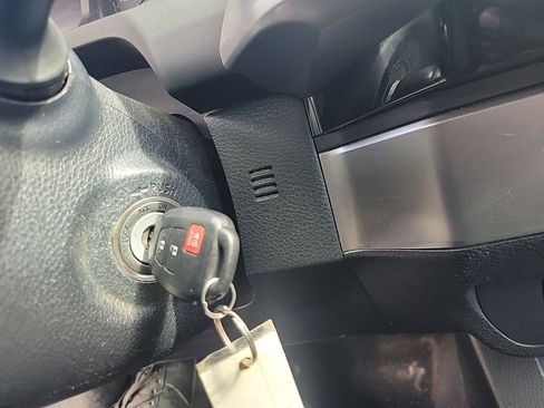 Used 2017 Toyota Tacoma SR5 image 28