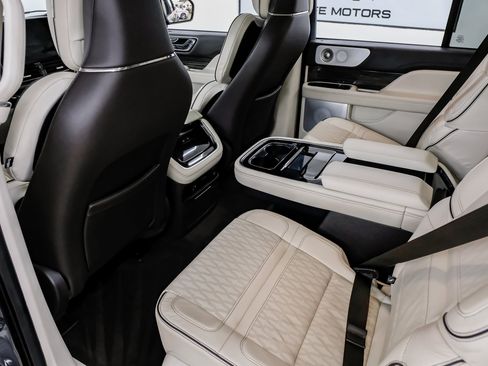 Used 2022 Lincoln Navigator Black Label image 44