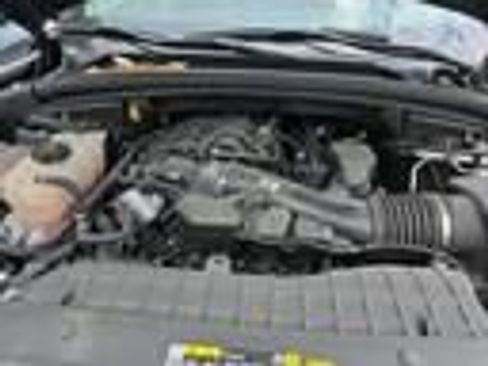 Used 2023 Jeep Grand Cherokee L Limited RWD image 6