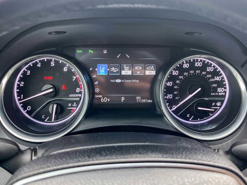 Used 2018 Toyota Camry XLE image 22