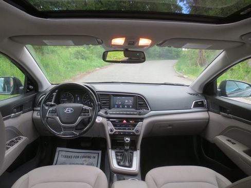 Used 2018 Hyundai Elantra Value Edition FWD image 8