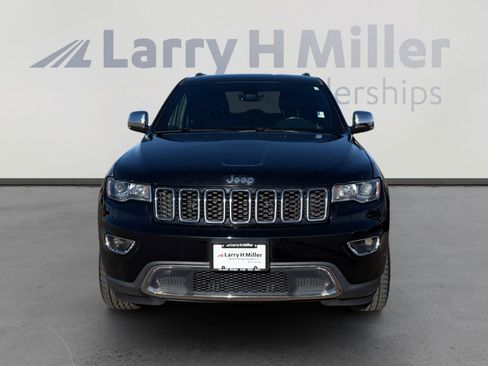 Used 2017 Jeep Grand Cherokee Limited image 9