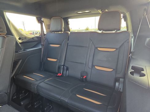 Used 2024 GMC Yukon AT4 image 37