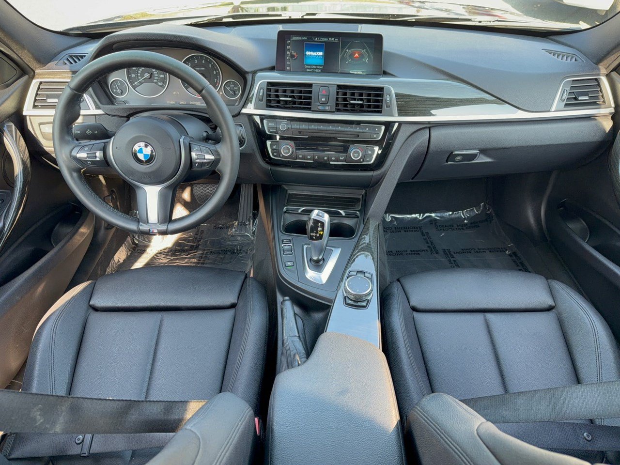 Used 2017 BMW 320i xDrive Sedan AWD/4WD image 17