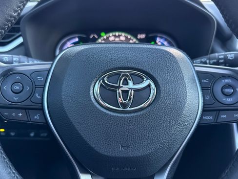 Used 2021 Toyota RAV4 XSE image 28