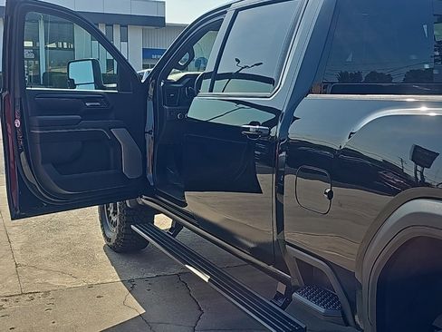 New 2025 GMC Sierra 2500 AT4X w/ AT4X AEV Edition image 10