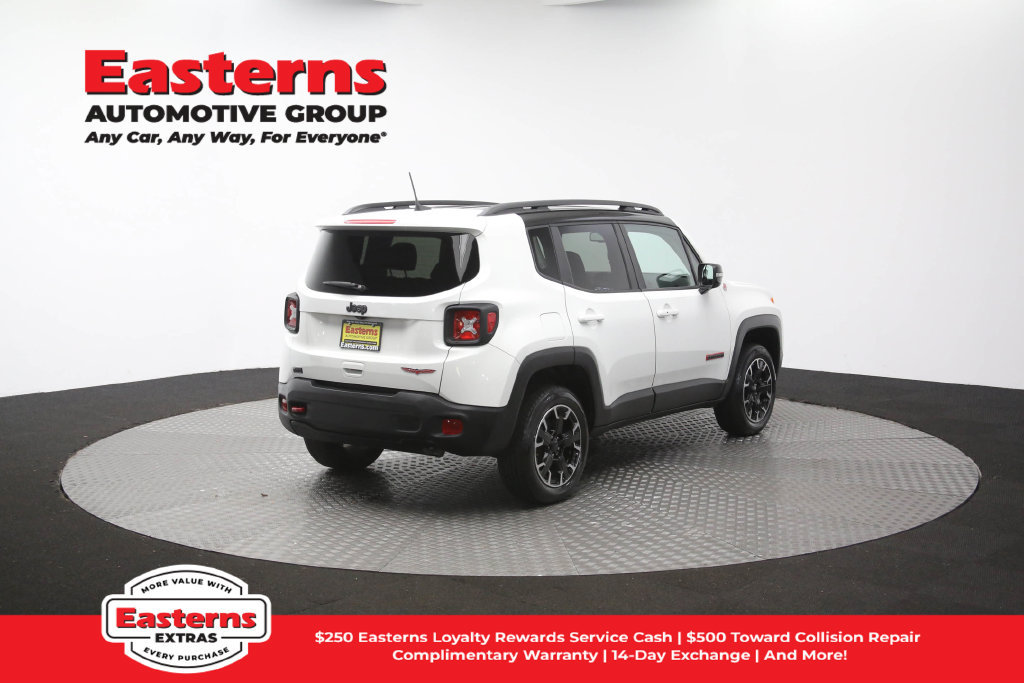 Used 2023 Jeep Renegade Trailhawk AWD/4WD image 42