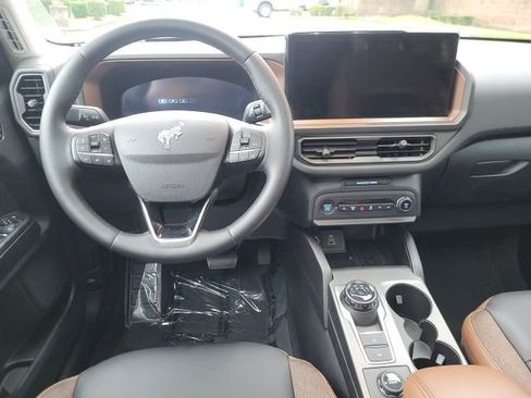 Certified 2025 Ford Bronco Sport Outer Banks w/ Outer Banks Tech Package+ image 17