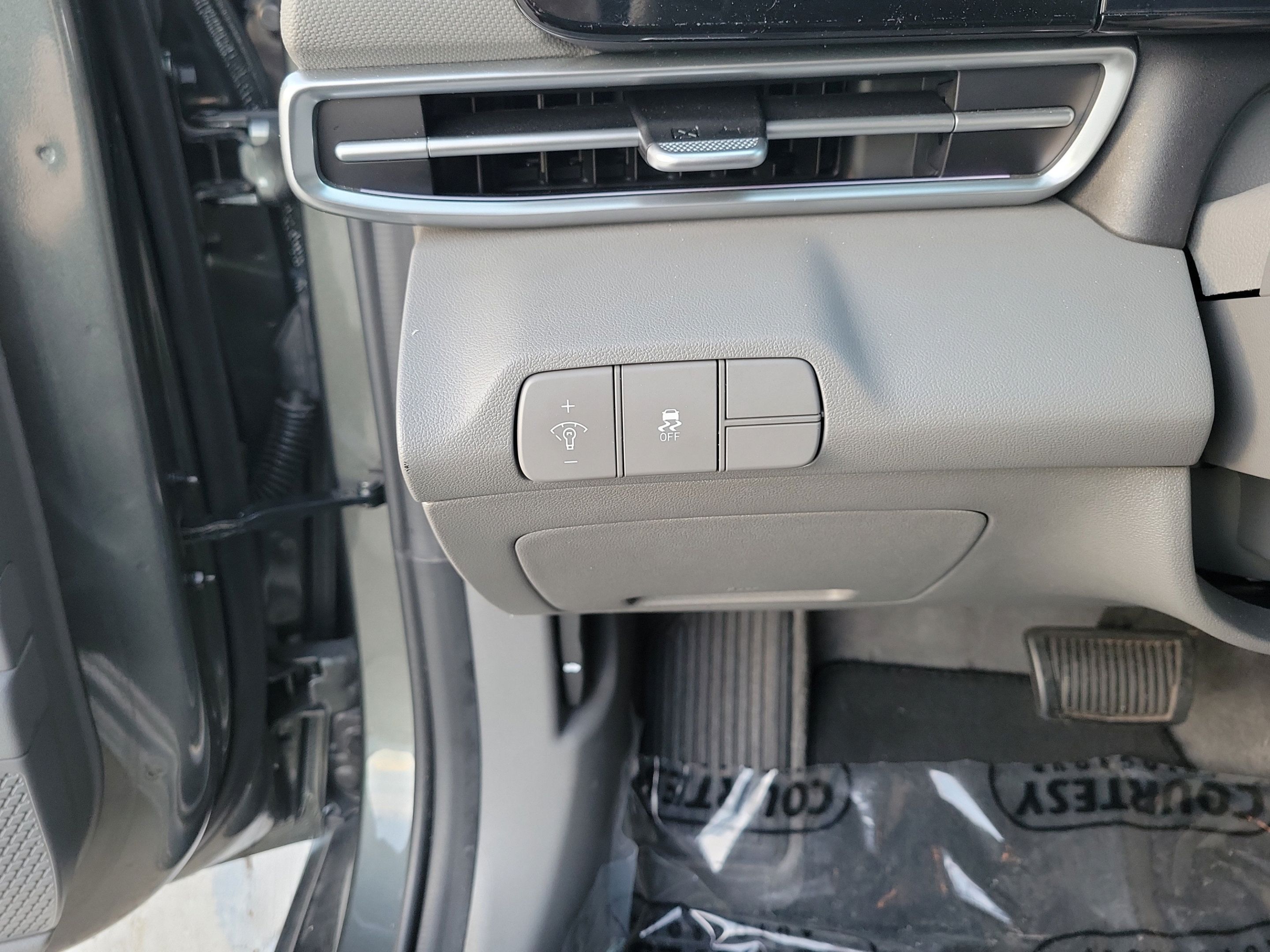 Used 2024 Hyundai Elantra SEL FWD image 27