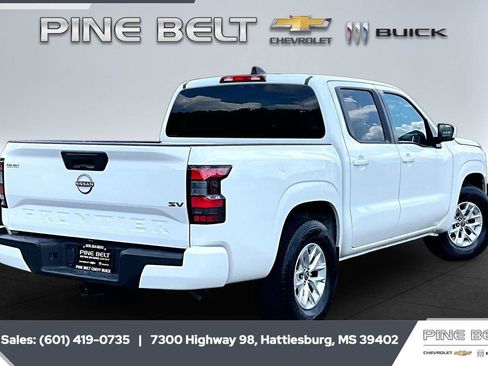 Used 2024 Nissan Frontier SV RWD image 12