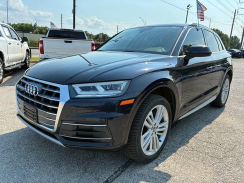 Used 2018 Audi Q5 2.0T Premium Plus w/ Premium Plus Package AWD/4WD image 2