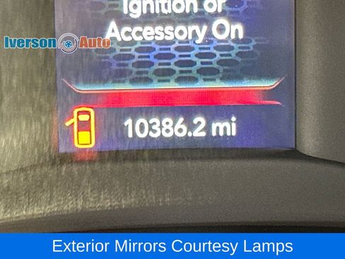 Used 2024 RAM 2500 Tradesman w/ Chrome Appearance Group AWD/4WD image 19