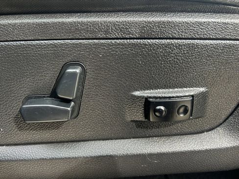 Used 2015 RAM 1500 Sport w/ Black Ram 1500 Sport Group image 12