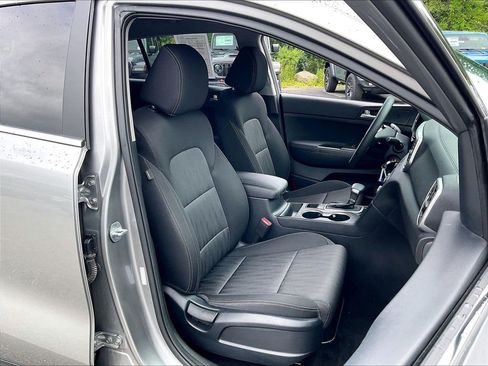 Used 2022 Kia Sportage LX AWD/4WD image 10