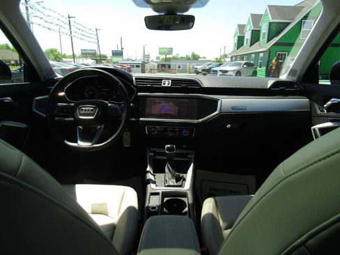 Used 2021 Audi Q3 2.0T Premium AWD/4WD image 15
