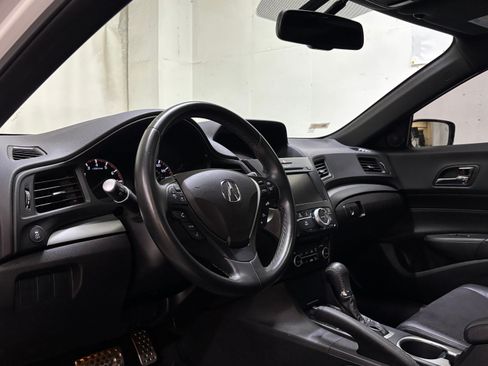 Used 2018 Acura ILX FWD image 13