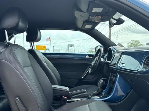 Used 2019 Volkswagen Beetle 2.0T SE image 11