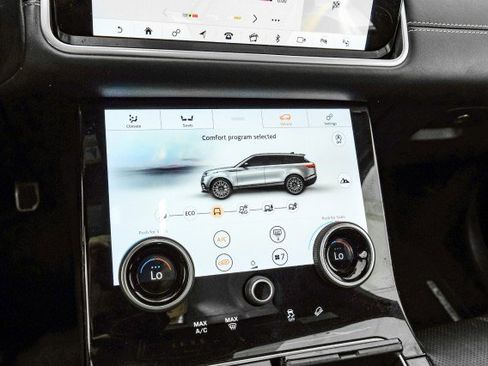 Used 2019 Land Rover Range Rover Velar R-Dynamic SE image 34