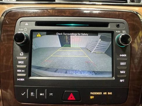 Used 2017 Buick Enclave Leather FWD image 13