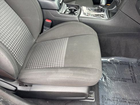 Used 2022 Dodge Charger R/T w/ Blacktop Package image 27