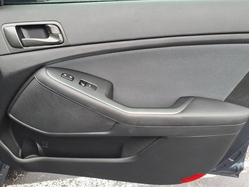 Used 2015 Kia Optima LX FWD image 17