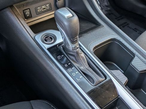 Used 2025 Nissan Sentra SV image 18