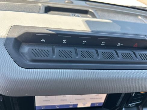 Used 2021 Ford Bronco Badlands w/ Sasquatch Package AWD/4WD image 21