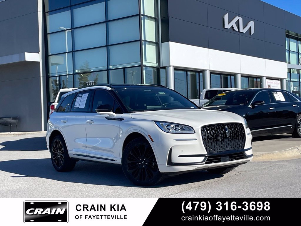 Used 2023 Lincoln Corsair Reserve w/ Equipment Group 201A AWD/4WD image 1