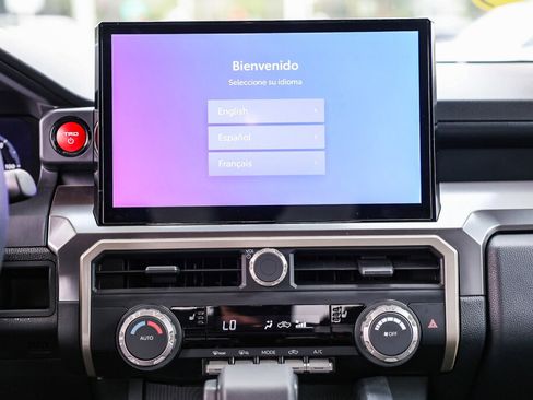 Certified 2025 Toyota Tacoma TRD Off-Road image 3